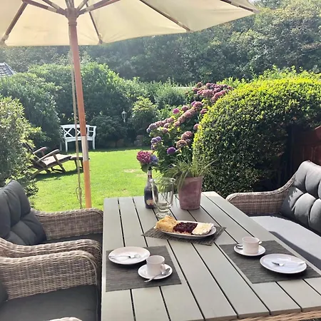 Residenz Nikolas- Grenzweg 12, App 2 * Wenningstedt-Braderup